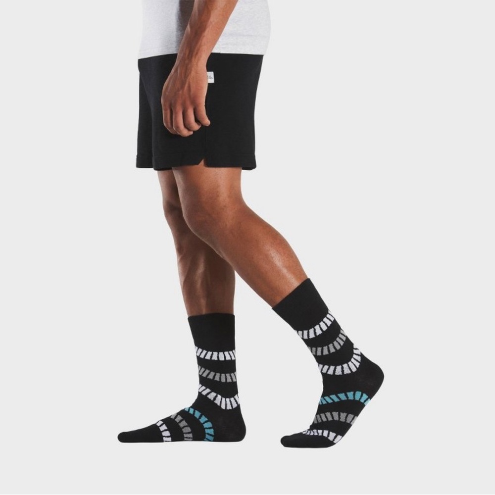 Pair of Thieves Wave Cushion Crew Socks